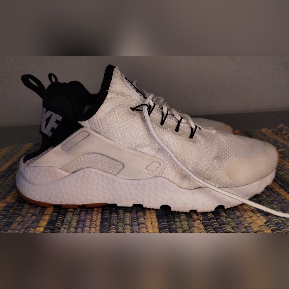 Wmns Air Huarache Run Ultra 'White Gum' Sz 9